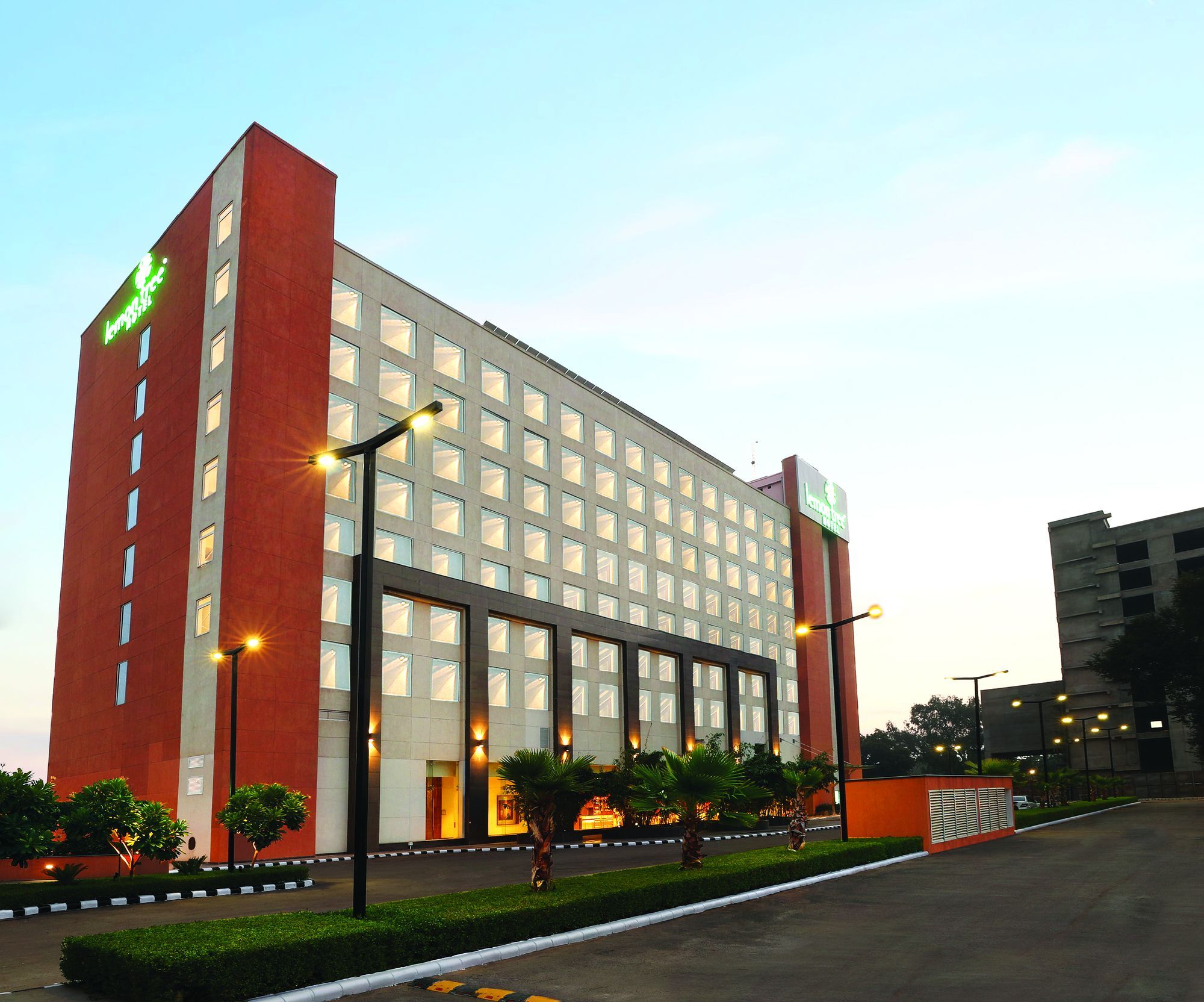 Lemon Tree Hotel Sohna Road Gurgaon Esterno foto