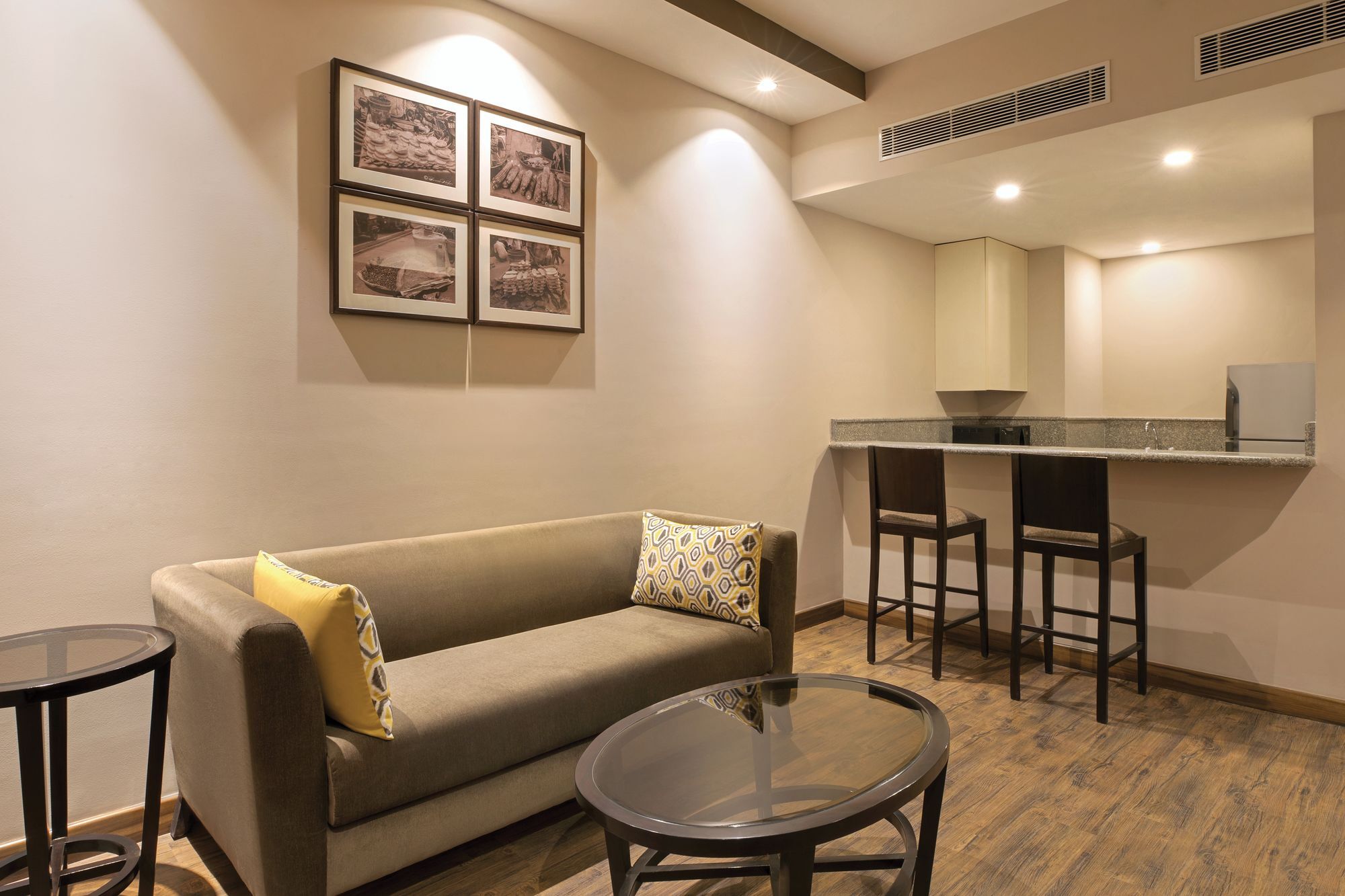 Lemon Tree Hotel Sohna Road Gurgaon Esterno foto