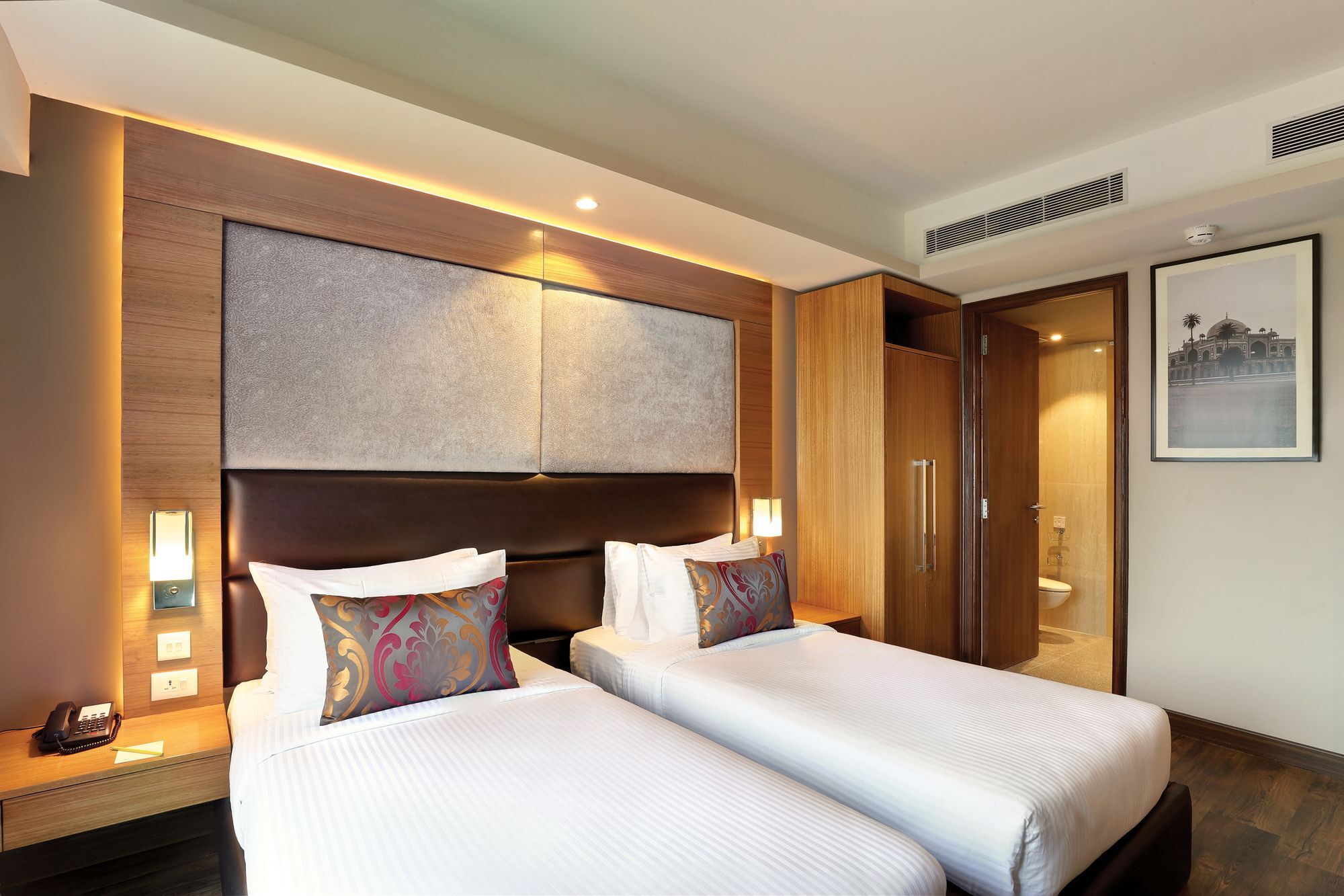 Lemon Tree Hotel Sohna Road Gurgaon Esterno foto